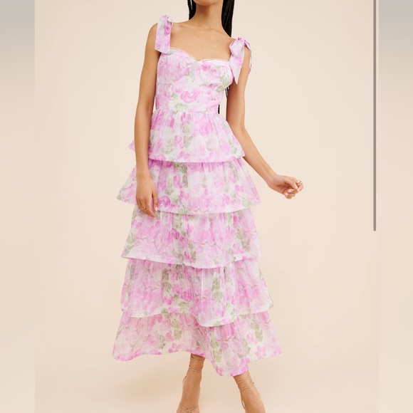 Zirconia tiered lavender floral maxi - Picture 1 of 6
